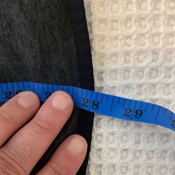 Ladies Under Armour 1/4 zip Hybrid Pullover Gray/Black/white small - Picture 6 of 6